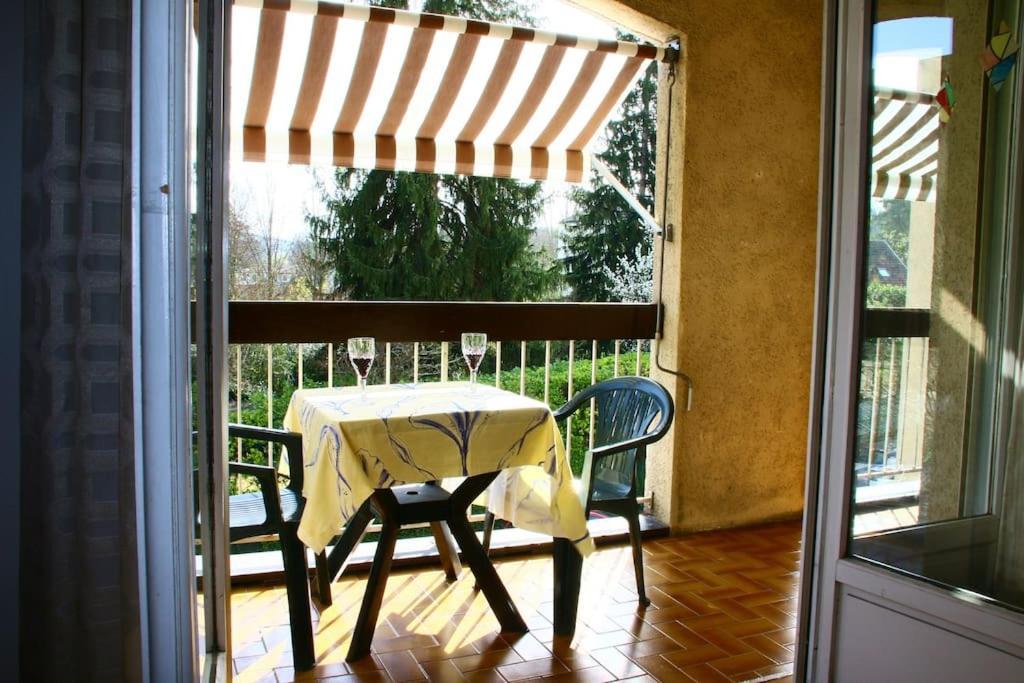 Large 2 Bed-Balcony-7 Mins Walk To Historic Centre Apartman Sarlat-la-Canéda Kültér fotó
